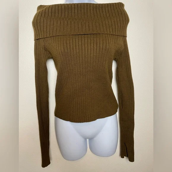 Lulu's Off-the-Shoulder Ribbed Sweater in Brown - Picture 4 of 7